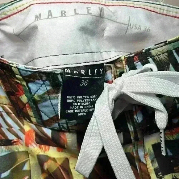 Bob Marley One Love Men’s Board Shorts Size 36 Rasta Swim Trunks - Picture 4 of 5